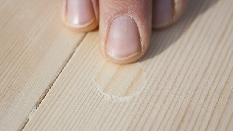 Skjul skruer og søm