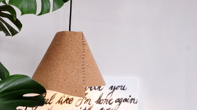 DIY-lampe med skærm af kork