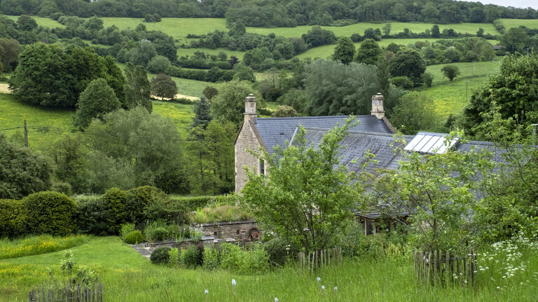 Alison Jenkins hus og have i Sydengland