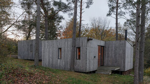 Ålegræs i væggene: Carlos hus har bæredygtig isolering