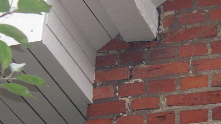 Sætningsskade på mur